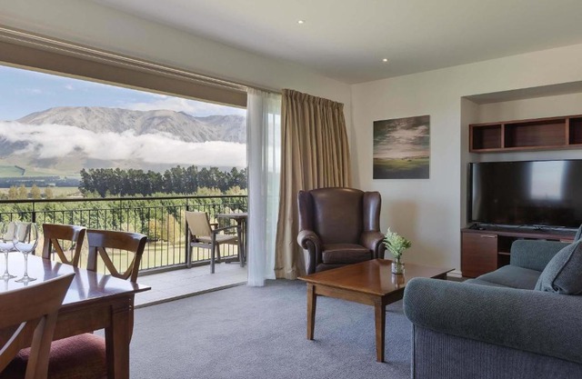 Terrace Downs Resort 