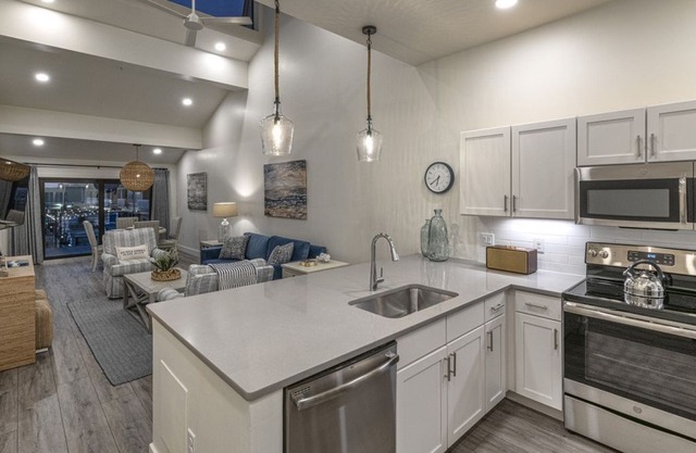 Fishermen’s Village Unit#25