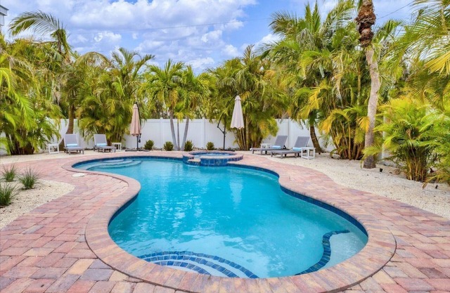 Magnolia walk to beach/shops, Ami perfect Location