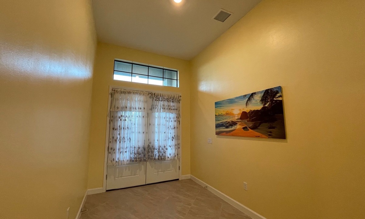 Gateway House | Brand-new, Huge, Beautiful Ranch Home - 3 Bed 3 Bath in Gated Community