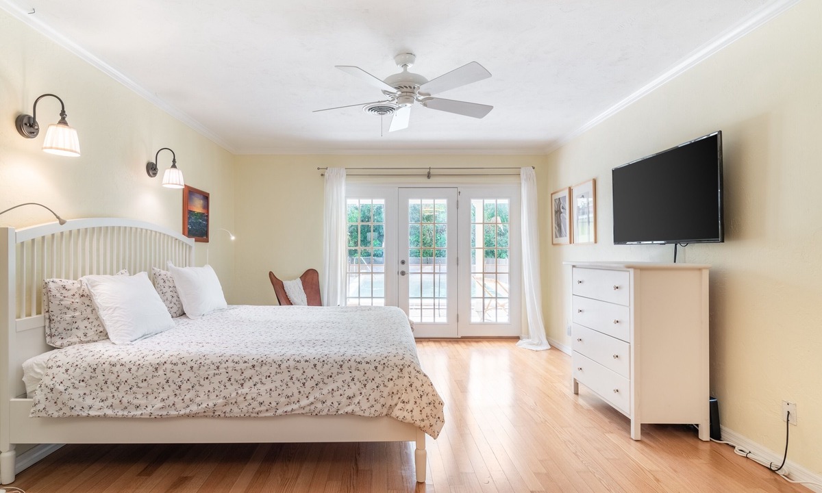 Southgate House | Family With Pool, Games, Dock, Fishing, Golf 4 Bedroom Home by RedAwning