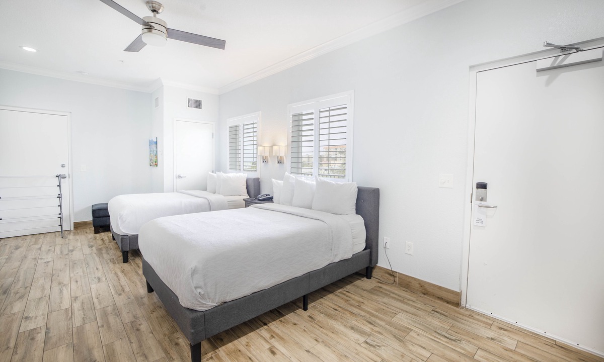 Redington Shores Hotel | Hotel Sol