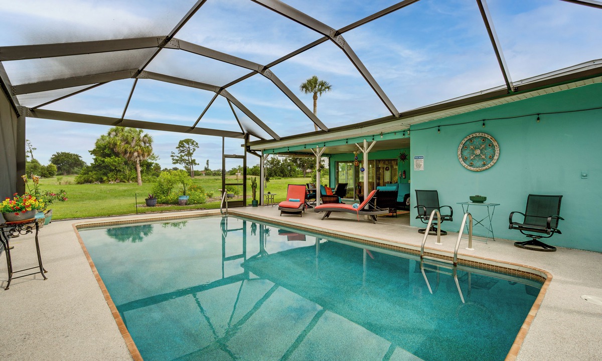 Port Charlotte - Charlotte Harbor Cottage | Saltwater Pool Coastal Family Retreat