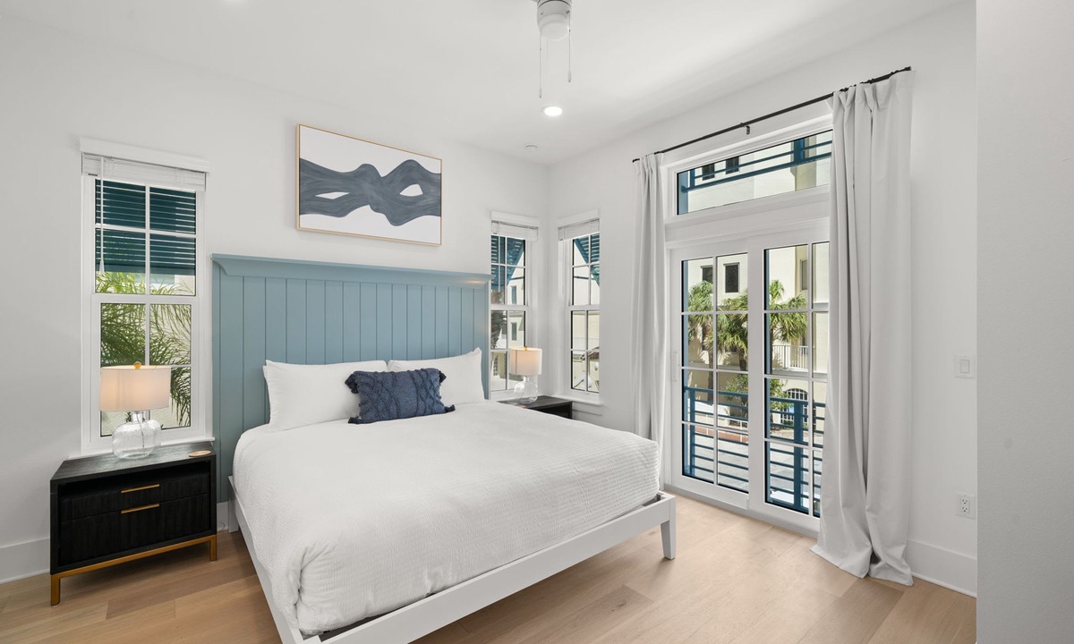 Clearwater Beach House | The Akoya Pearl - 2 Beach Homes Steps From CWB