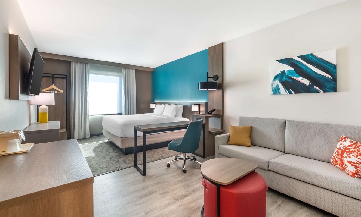 Fort Myers Hotel | Comfort Suites Fort Myers East I-75