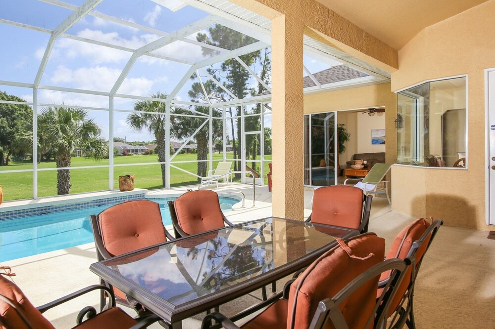 Long Meadow Apartment | 2 Bedroom House 728538 by Houzlet