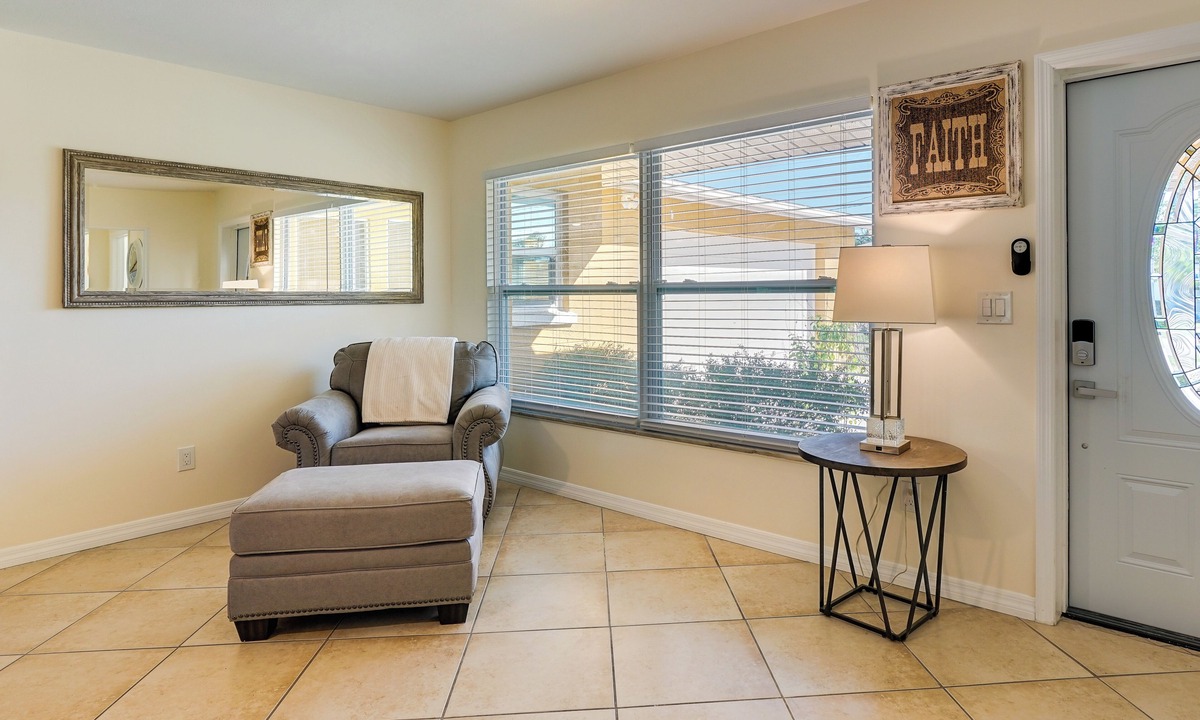 Englewood South Cottage | Pet-friendly Englewood Home - 4 Mi to Beach!