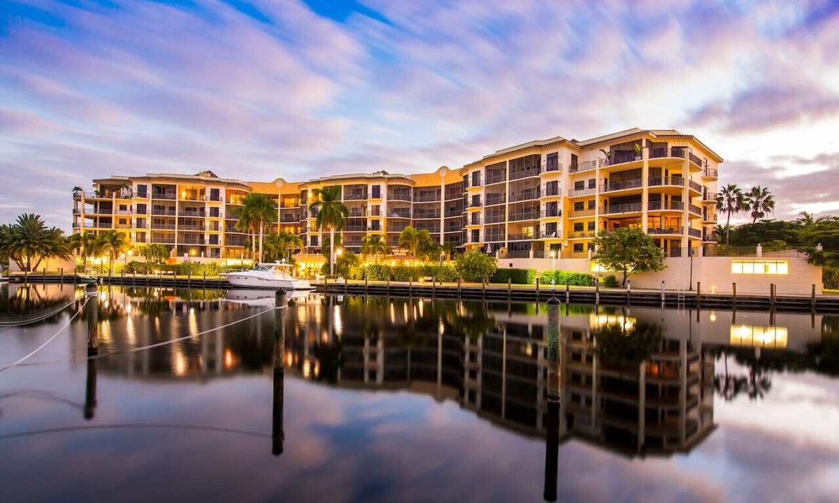 Cape Harbour Condo | The Blue Heron | 2 bedroom 2 bath condo overlooking marina