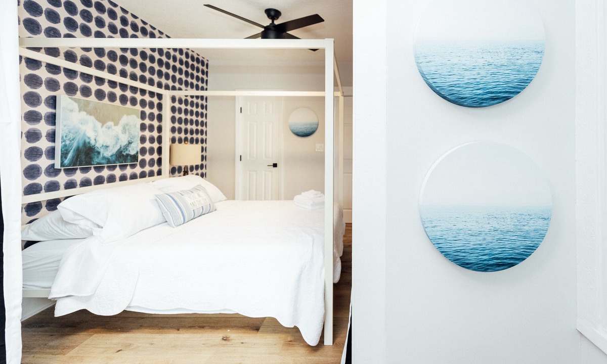 Historic Uptown Apartment | A Slice of Blue Heaven Downtown St Pete