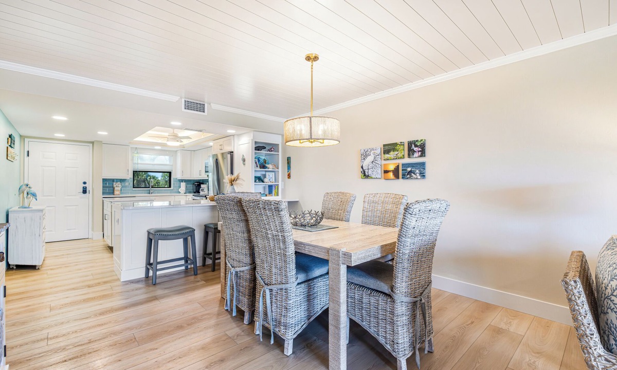 Sanibel Condo | 🌺Sand Pointe 213-Coastal Paradise with Fab Gulf Views *POOL NOT OPEN*🐬