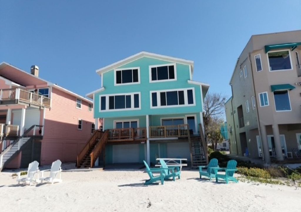 Sunset Beach House | Beachfront-Directly on the Sand - Sunset Beach, Treasure Island, Florida