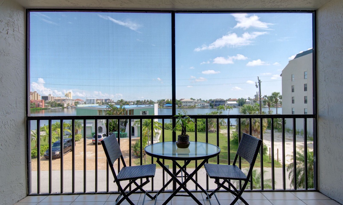 Vanderbilt Beach Condo | Footsteps From Vanderbilt Beach. The Best Thing About Memories, Is Making Them.
