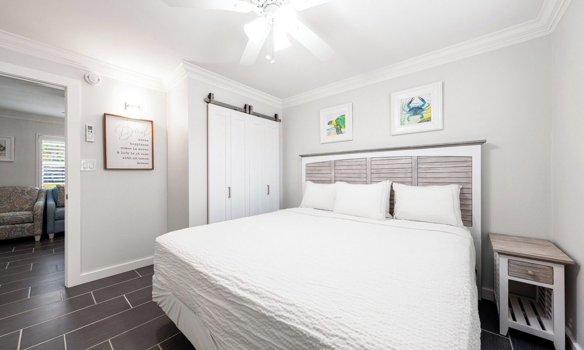 Siesta Key Village Condo | One Bed/One Bath Condo- Step From Siesta Key Beach with Pool On Property!
