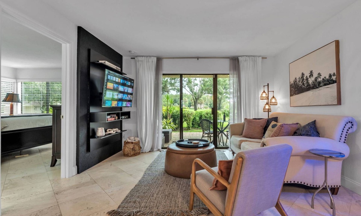 Wesley Chapel Condo | Luxury Golf Retreat | Ground Floor | Golf Views | Optional Saddlebrook Resort Amenities