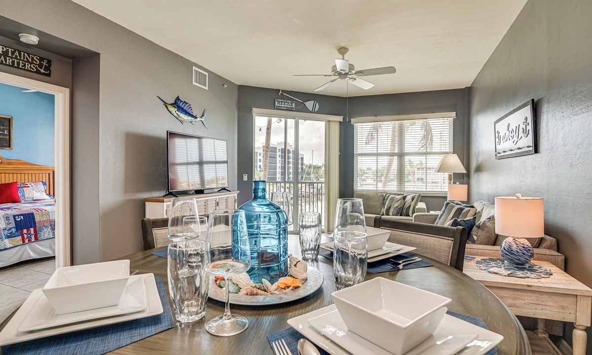 Burnt Store Marina Condo | Bayfront Punta Gorda Condo Rental w/Pool Access!