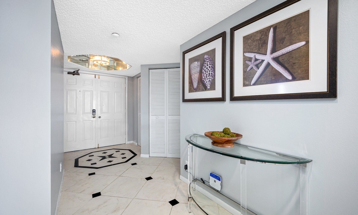 Sand Key Condo | CBC 1-19D Amazing Gulf & Intercoastal Views, Pool, Hot Tub, Gym, Sauna & Pickleball!
