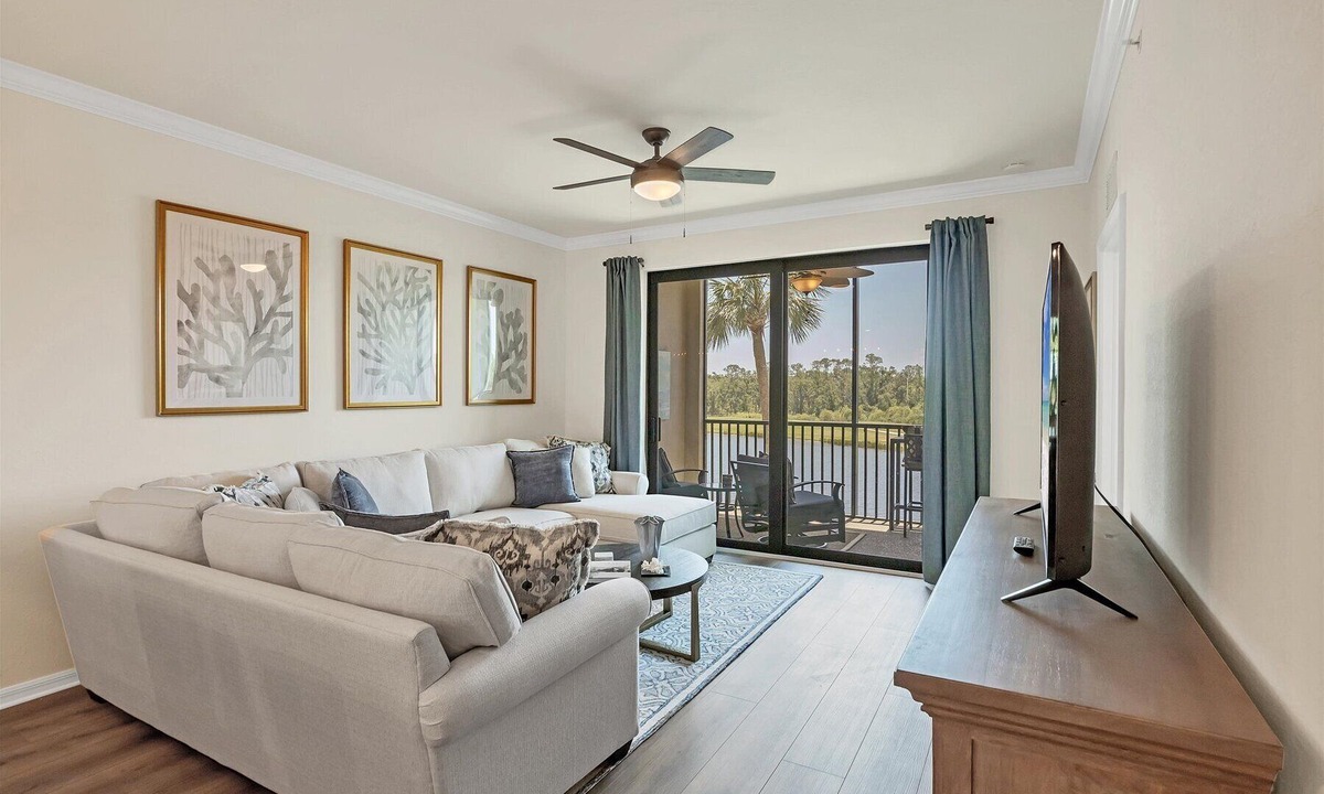 Lakewood Ranch Condo | Welcome to The Coastal Cabana at Lakewood National Golf & Country Club!