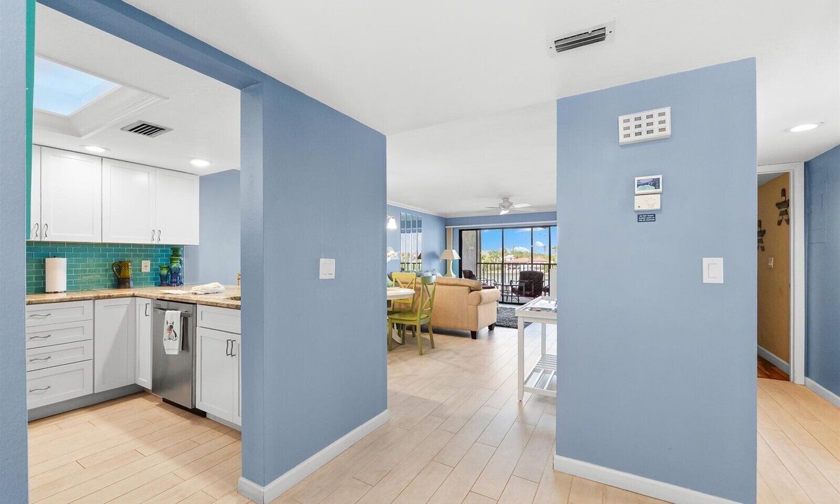 Siesta Key Condo | 🦩Book Me Baby! Bayview Beauty at Siesta Key 🦩