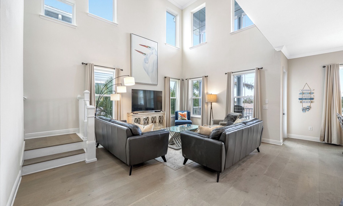 Redington Beach House | RBV #314 - ⭐ Huge Townhouse! Great Rates-Walk to Beach! ⭐