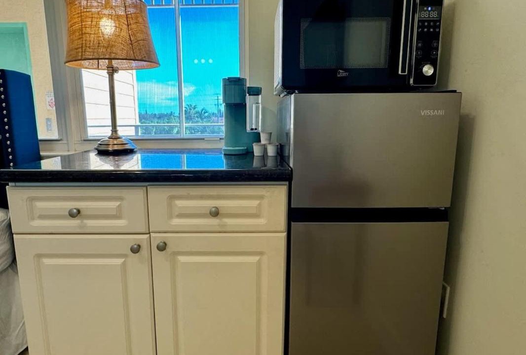 Bonita Shores Hotel | NEW Bonita Beach Escape - Studio