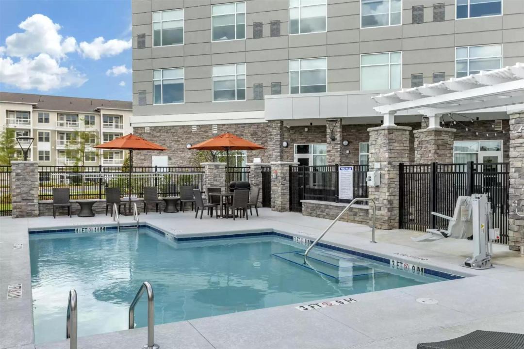 Conestee Hotel | DoubleTree by Hilton Greenville Woodruff Road