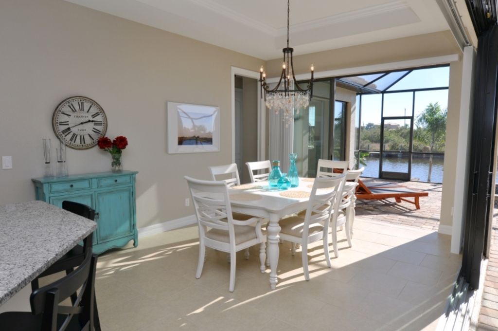 Photo of Livingroom in South Gulf Cove