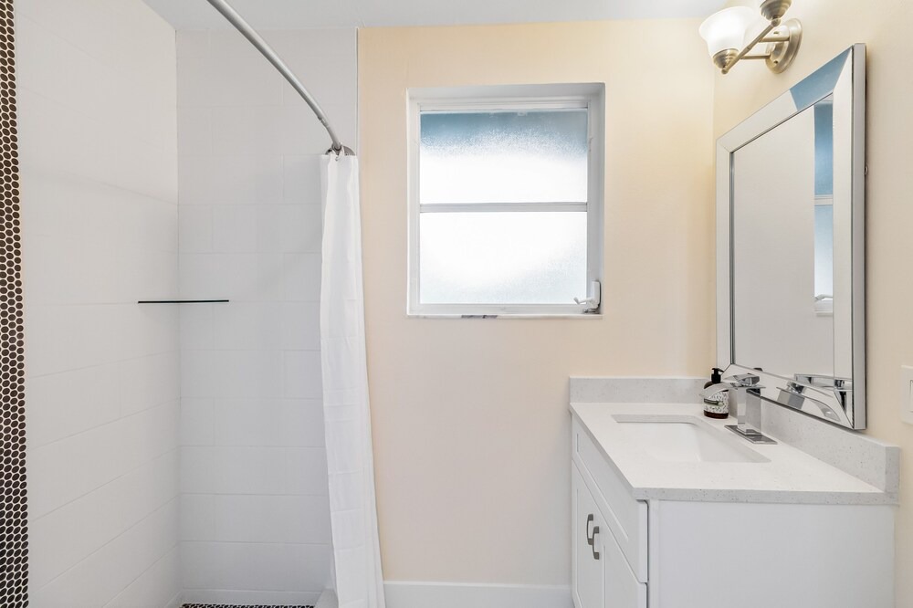 Photo of Bathroom in Bayou Oaks