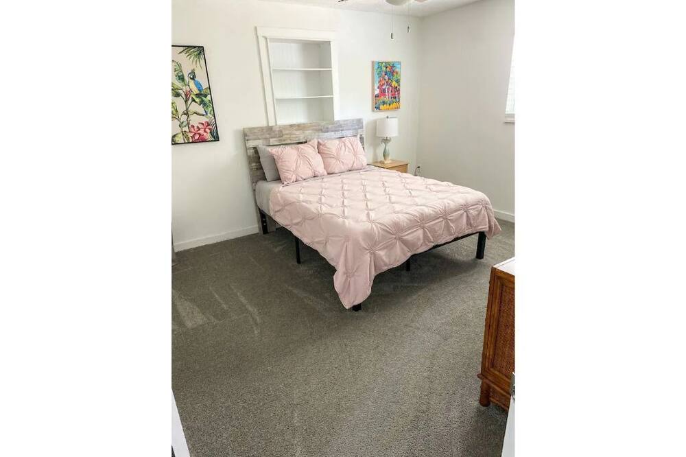 Photo of Bedroom in Bayou Oaks