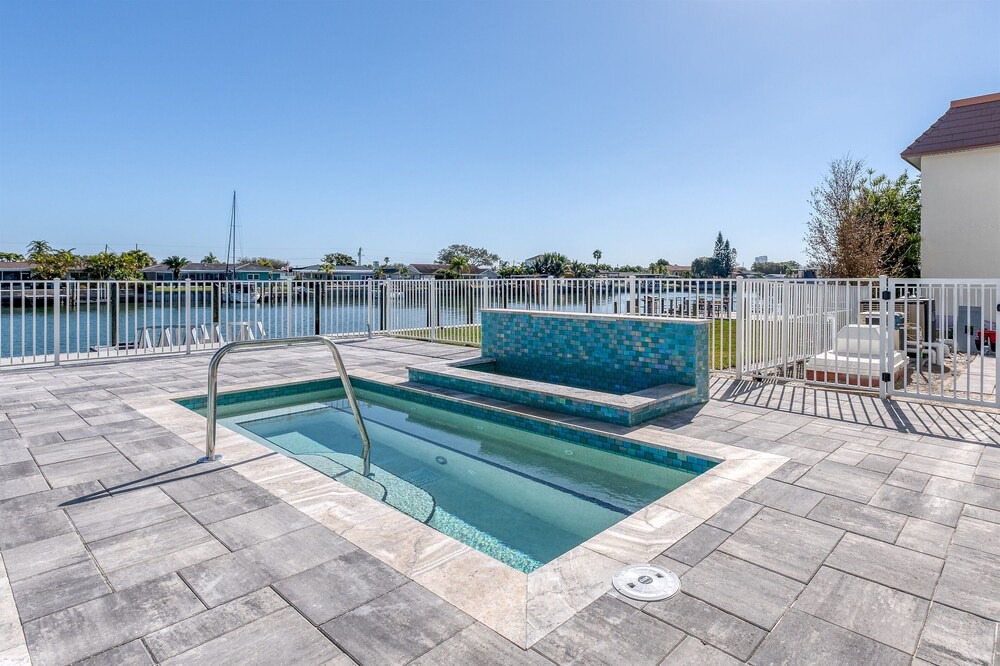 Photo of Outdoor in Island Estate
