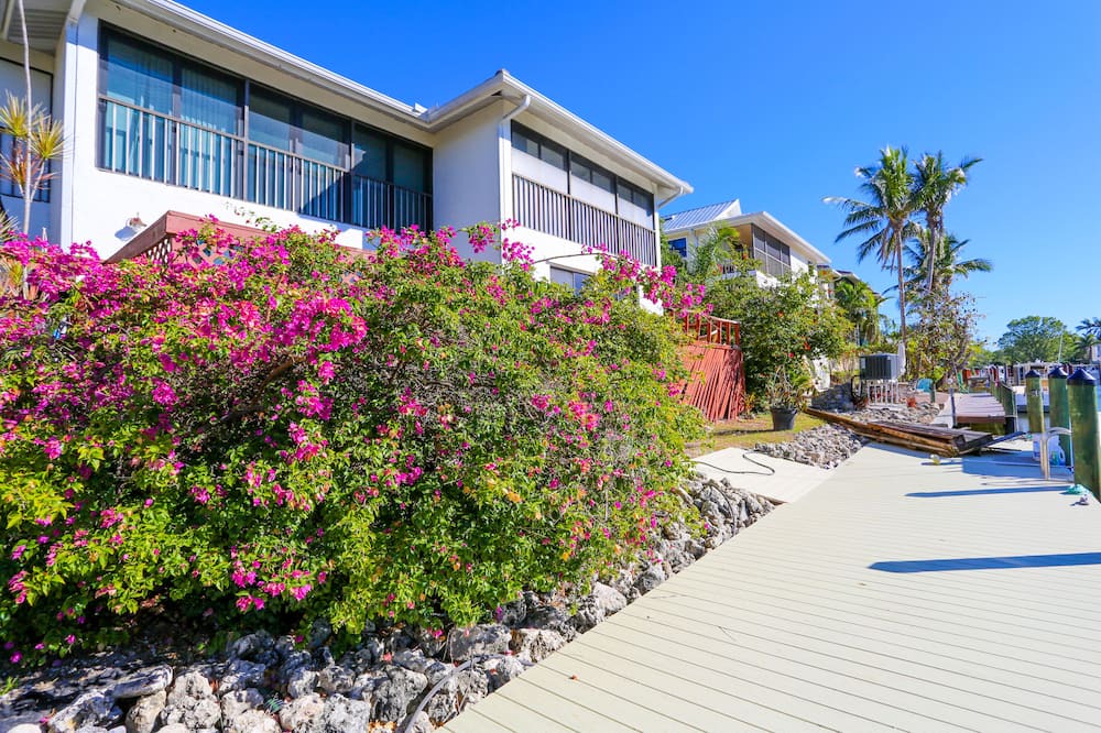 Photo of Outdoor in Royal Harbor