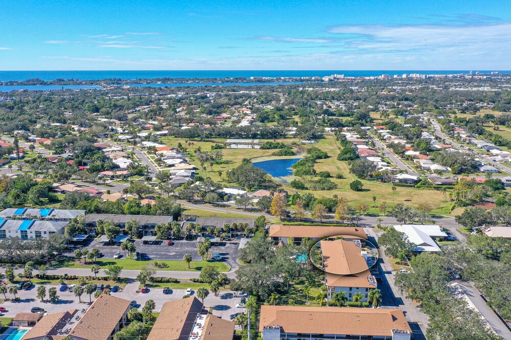 Photo of Outdoor in Gulf Gate Estates