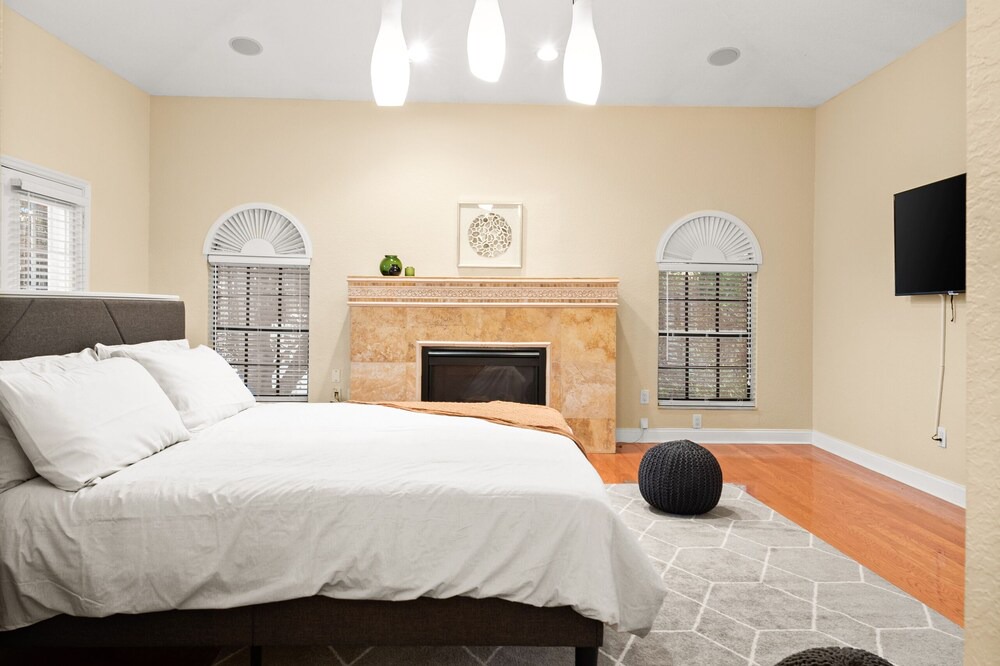 Photo of Bedroom in Davis Islands