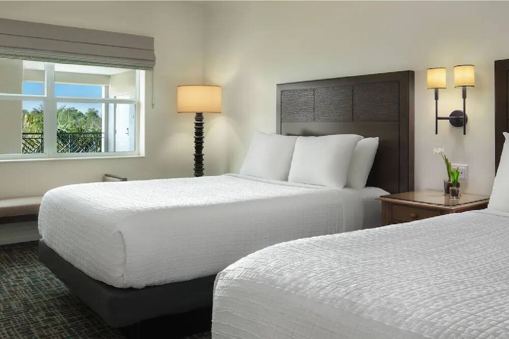 Photo of Bedroom in Estero