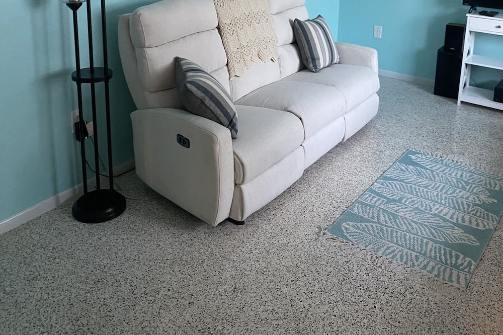 Photo of Livingroom in Ilexhurst