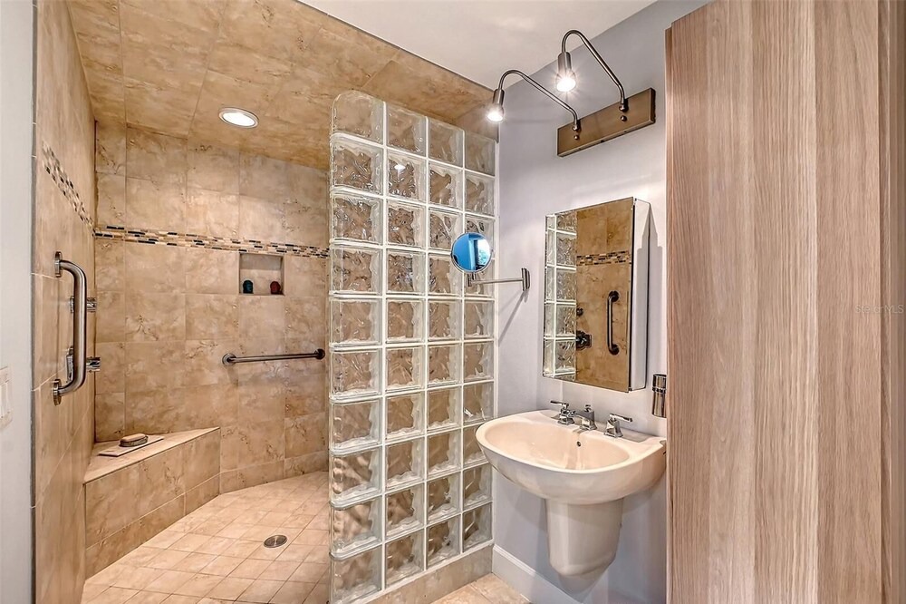 Photo of Bathroom in Bay Isle