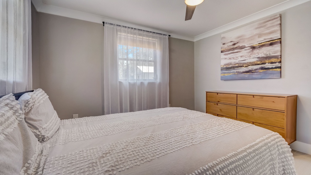 Photo of Livingroom in Englewood