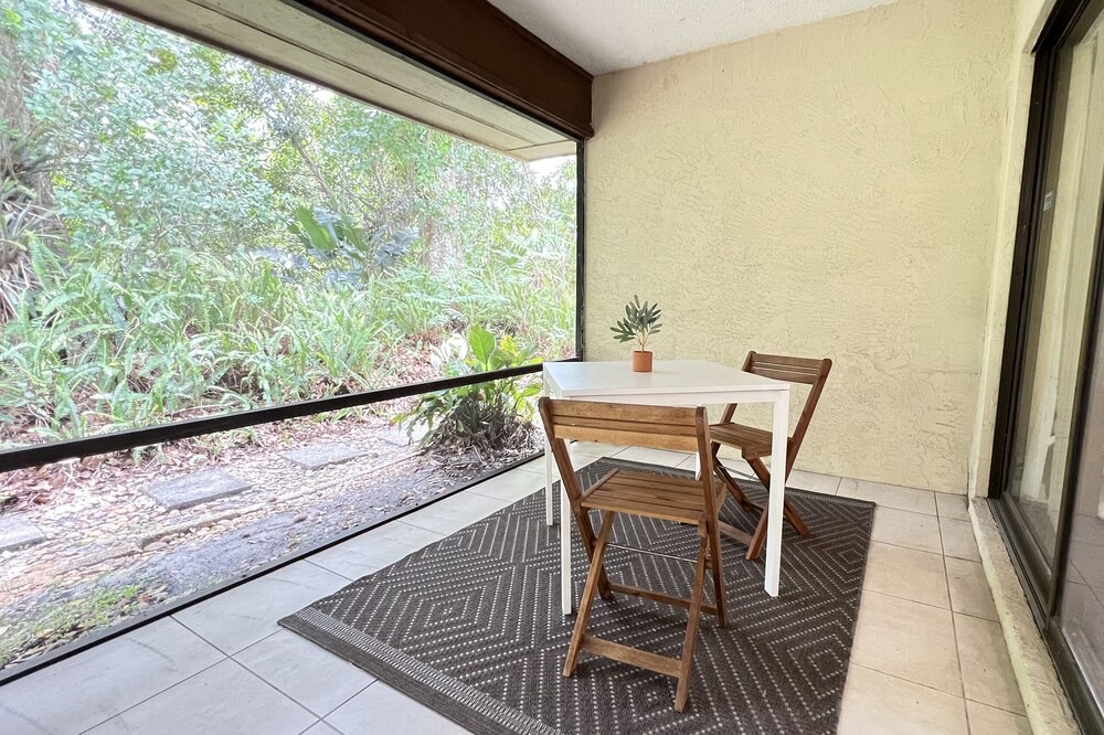 Photo of Outdoor in Landmark Estates