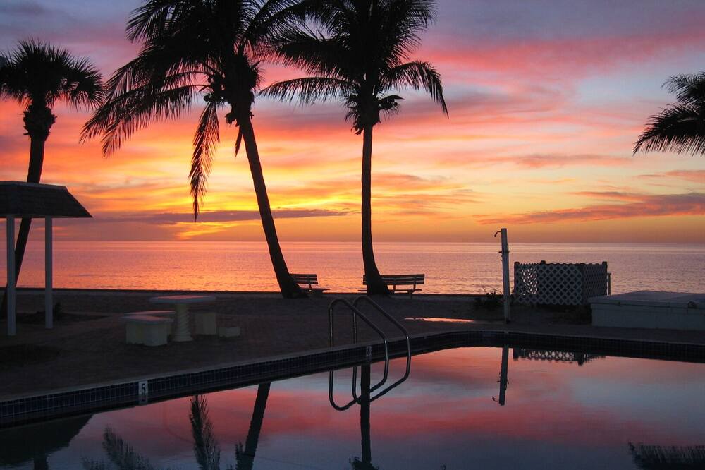 Photo of Outdoor in Golden Beach