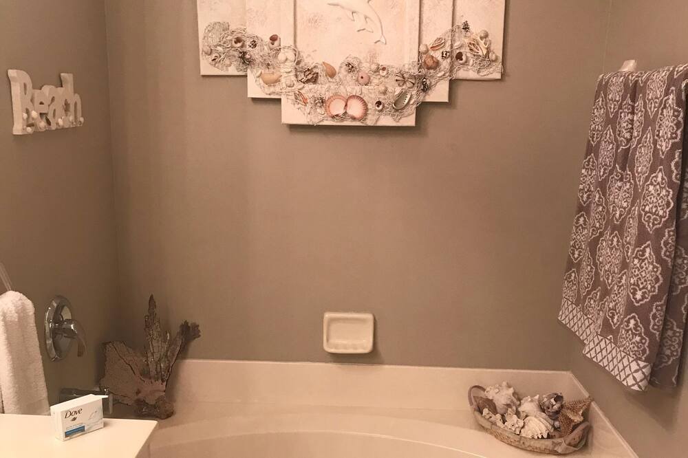 Photo of Bathroom in Burnt Store Marina