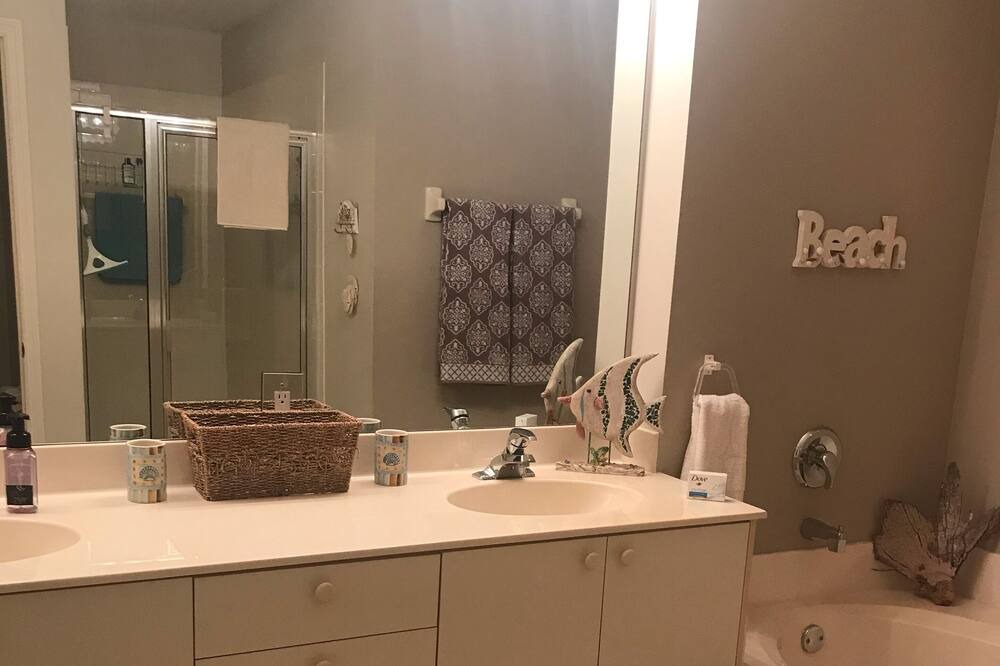 Photo of Bathroom in Burnt Store Marina