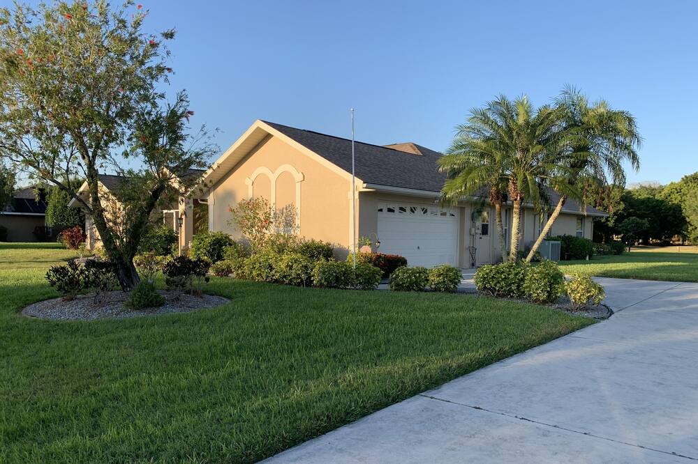 Photo of Outdoor in Harbour Heights