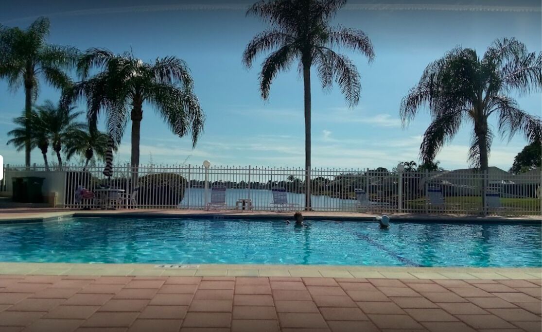 Photo of Outdoor in Crown Pointe
