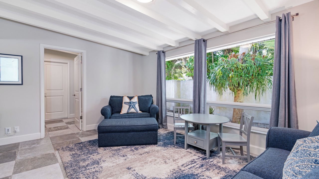 Photo of Livingroom in Bay Isle