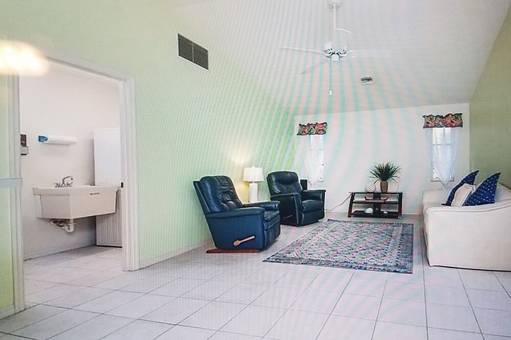 Photo of Bedroom in Broadmoor