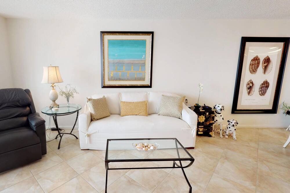 Photo of Bedroom in Punta Rassa
