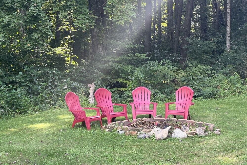 Photo of Outdoor in Gerton