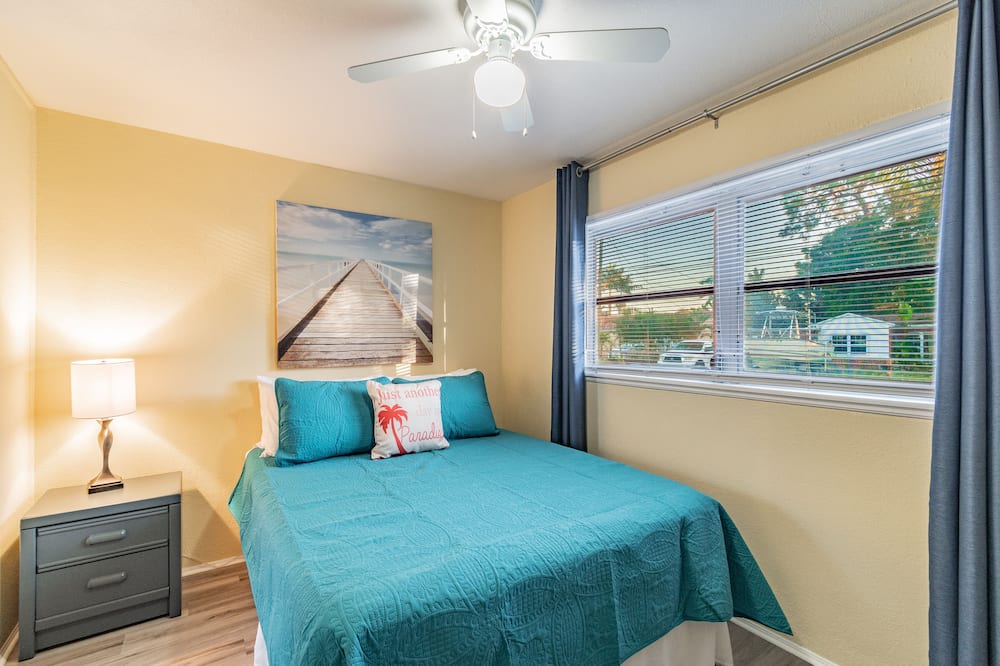 Photo of Bedroom in Bayview