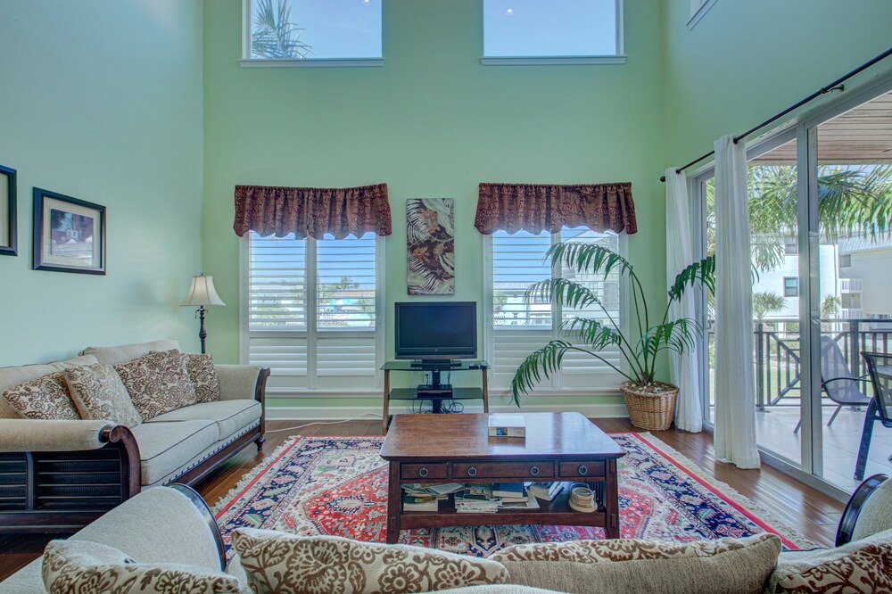 Photo of Livingroom in Bradenton Beach
