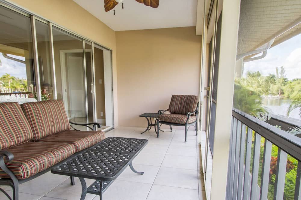 Photo of Patio Balcony in Royal Harbor