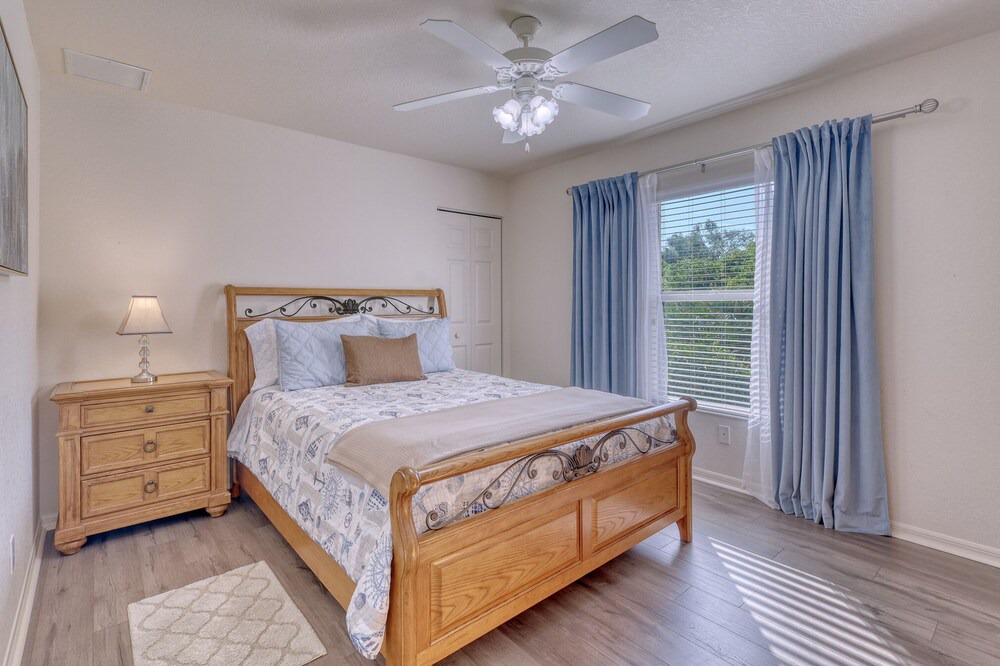 Photo of Bedroom in Rotonda Lakes